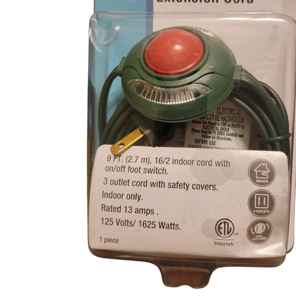 Eco Plugs Lighted Foot Switch Extension Cord 9ft 3 Outlet‎ Indoor Safety Covers